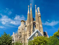 Sagrada Familia Korean/Japanese/Chinese-Guided Tour